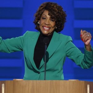 maxine waters 2